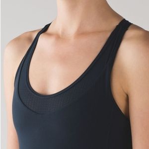 Lululemon Deep breath tank